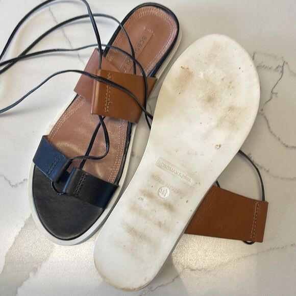 ✨✨ BCBGMAXAZRIA GLADIATOR SANDALS ✨✨ - Picture 4 of 5